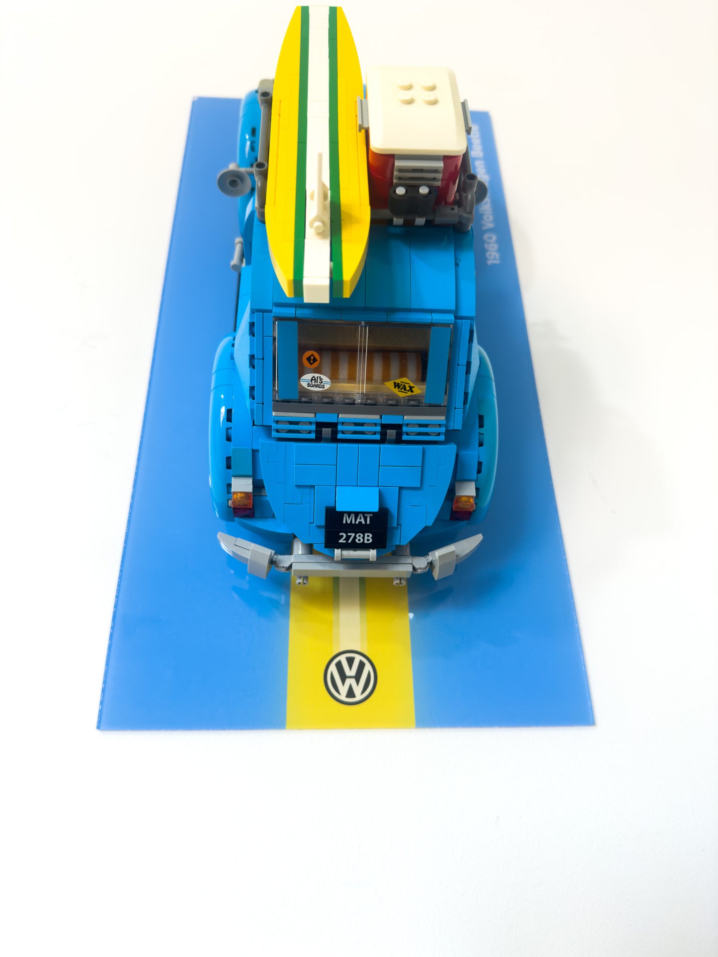 Wall Mount & Display for LEGO Creator Expert Volkswagen Beetle 10252